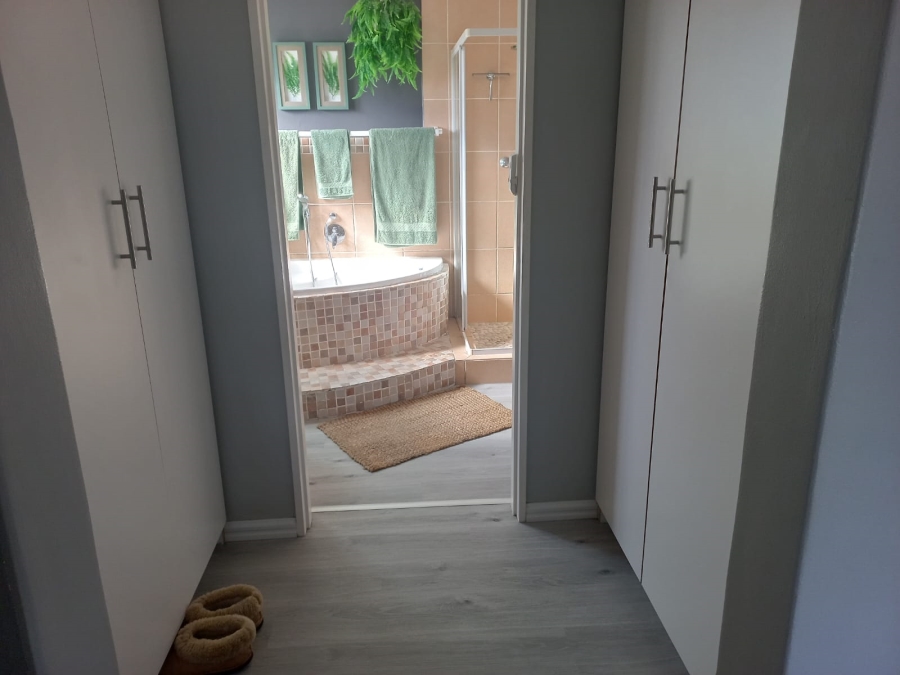2 Bedroom Property for Sale in Gonubie North Eastern Cape